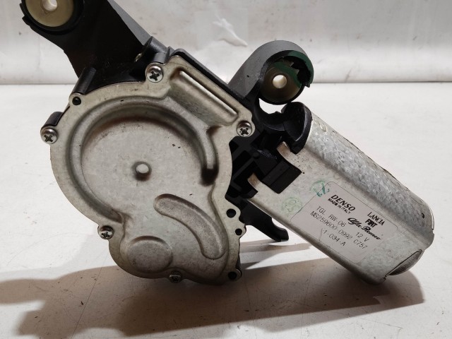 Fiat Bravo 2007-2014 hátsó ablaktörlő motor a képen látható sérüléssel 51792290