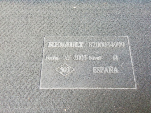 210816 Renault Megane II. 2002-2008 kalaptartó 8200034999