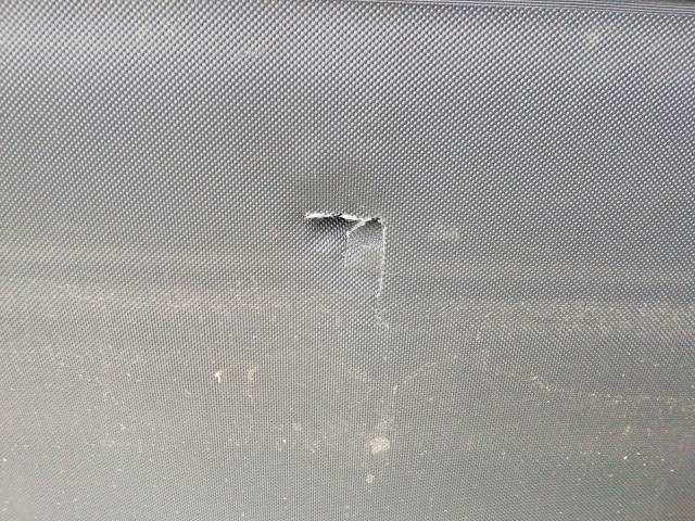 210804 Audi A4 B7 2004-2008 kalaptartó (csomagtér roló), a képen látható sérüléssel