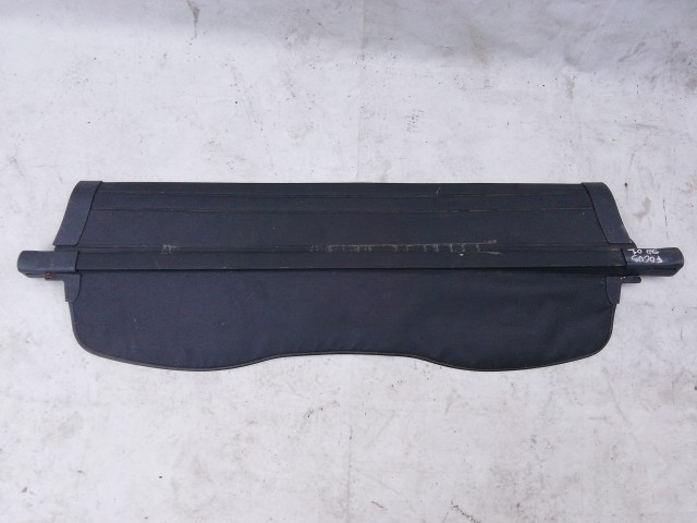 210873 Ford Focus 1998-2004 kombi kalaptartó (csomagtér roló) 1151887,  a képen látható sérüléssel
