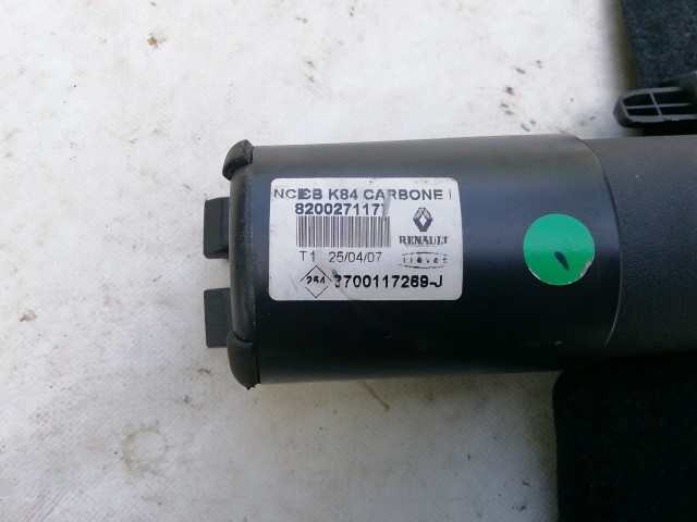 210863 Renault Megane II. 2002-2009 kombi Kalaptartó (csomagtér roló) 8200271177