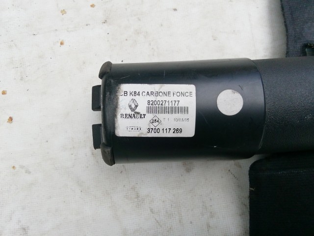 210858 Renault Megane II. 2002-2008 kalaptartó (csomagtér roló), a képen látható sérüléssel