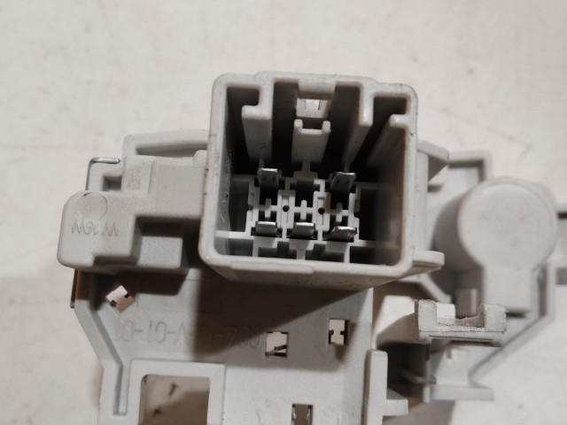 208096 Ford Fiesta 2008-2013 bal hátsó Izzó foglalat 8A61-13405-A