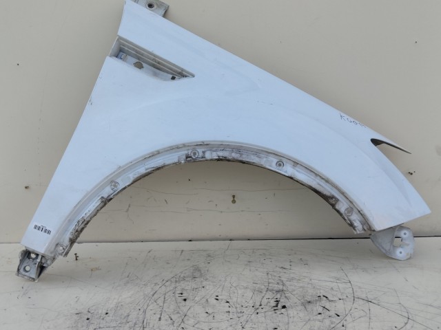 206998 Ford Kuga I. 2008-2012 jobb első sárvédő 1633114