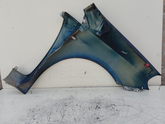 207005 Fiat Grande Punto  2005-2009 bal első sárvédő, a képen látható sérüléssel