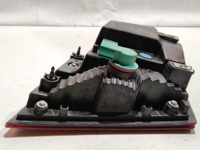 208104 Fiat Freemont 2011-2015 bal hátsó belső lámpa 68078517AE