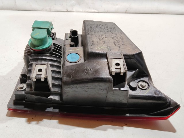 208104 Fiat Freemont 2011-2015 bal hátsó belső lámpa 68078517AE