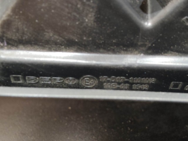 208109 Hyundai Sanra FÉ II. 2006-2012 jobb első fényszóró, utángyártott