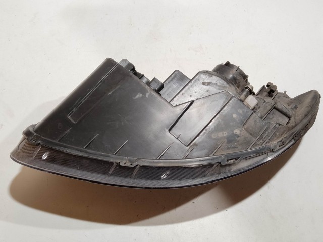 208109 Hyundai Sanra FÉ II. 2006-2012 jobb első fényszóró, utángyártott