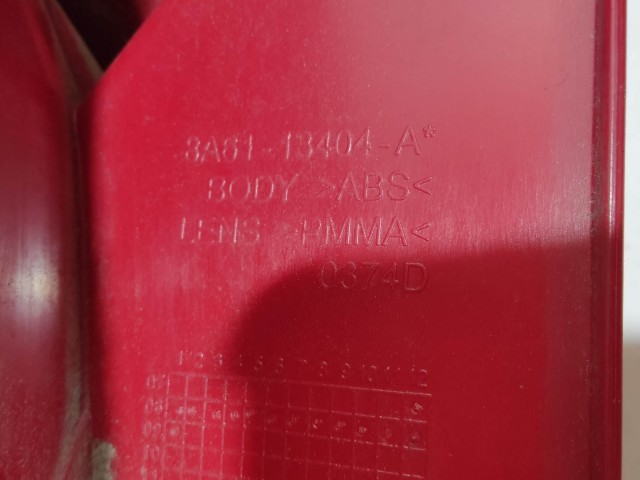 208115 Ford Fiesta 2008-2013 jobb hátsó lámpa, izzó foglalat nélkül