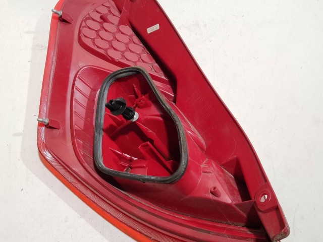 208115 Ford Fiesta 2008-2013 jobb hátsó lámpa, izzó foglalat nélkül