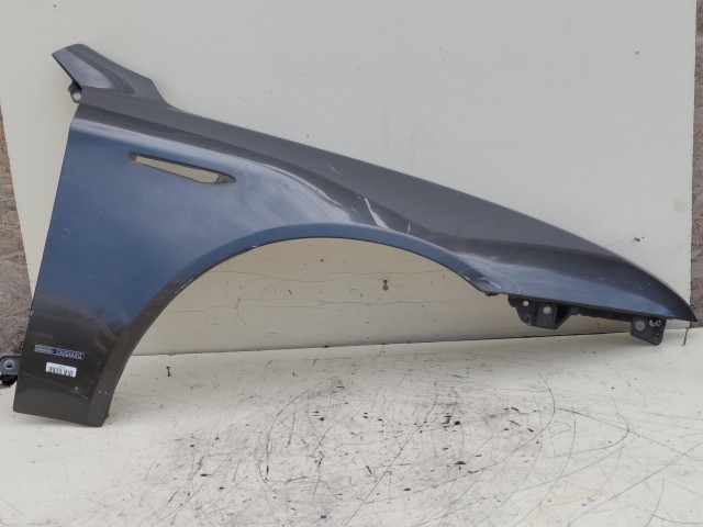 207031 Alfa Romeo 159 2005-2011 jobb első sárvédő, a képen látható sérüléssel