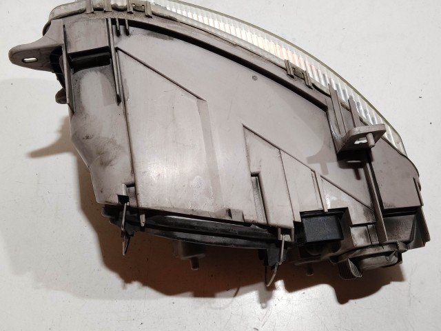 208124 Alfa Romeo 147 2000-2005 bal első fényszóró 46826196