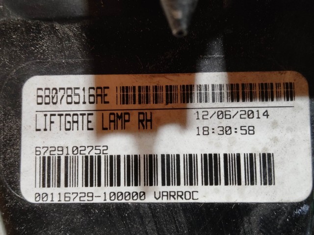 208125 Fiat Freemont 2011-2015 jobb hátsó belső lámpa 68078516AE