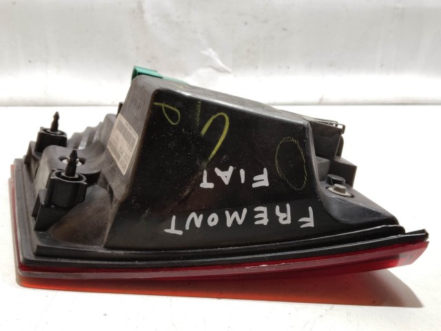 208125 Fiat Freemont 2011-2015 jobb hátsó belső lámpa 68078516AE