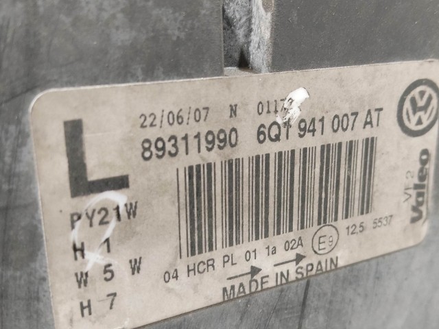 208129 Volkswagen Polo 9N 2001-2009 bal első fényszóró 89311990