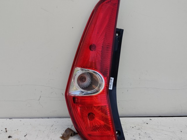 207038 Suzuki SPLASH 2008-2014 bal hátsó ámpa 89071589