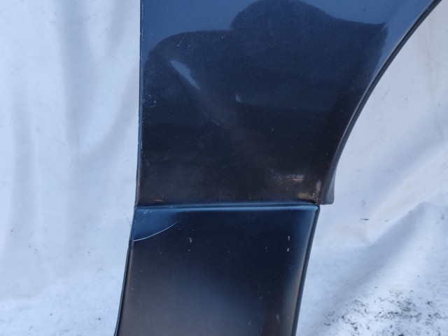 207109 Alfa Romeo 156 2003-2005 Crosswagon jobb első sárvédő, a képen látható sérüléssel