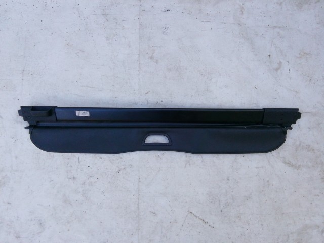 210845 Mercedes Benz A-Class(W169) 2004-2012 kalaptartó, a képen látható sérüléssel
