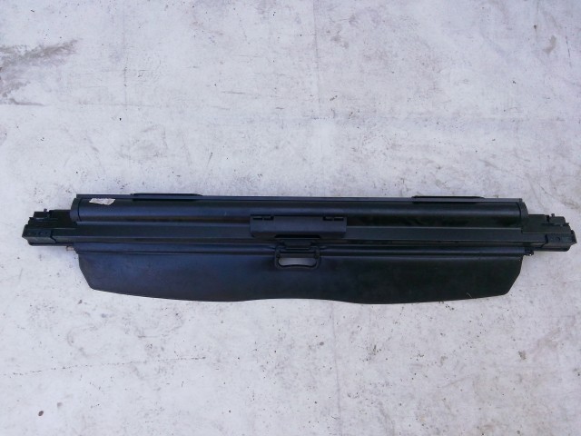 210842 BMW E91 2005-2011 kalaptartó (csomagtér roló) a képen látható sérüléssel