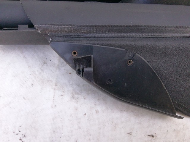 210835 Volvo V40 1995-2004 kalaptartó (csomagtér roló)