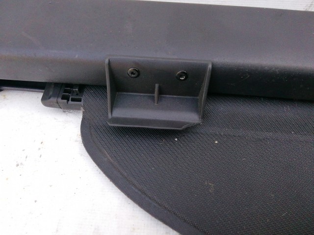 210917 Hyundai IX35 2009-2015 kalaptartó, a képen látható sérüléssel