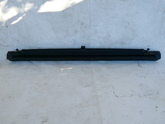 210916  Audi A4 B8 2008-2016 térelválasztó roló