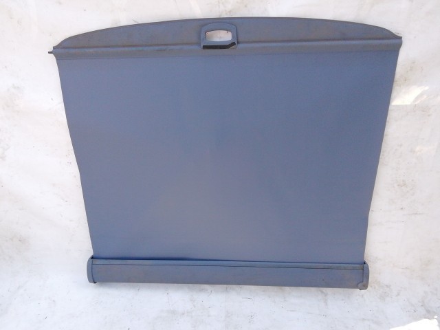 210913 Mercedes Benz E-Class W211 2002-2008 kalaptartó, a képen látható egy beakasztó töréssel