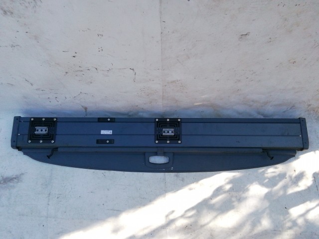 210913 Mercedes Benz E-Class W211 2002-2008 kalaptartó, a képen látható egy beakasztó töréssel