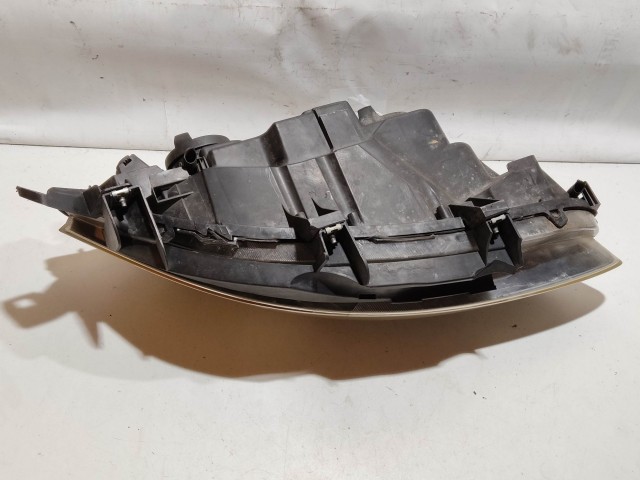 208160 Fiat Croma 2009-2010 bal első lámpa a képen látható sérüléssel 51816979