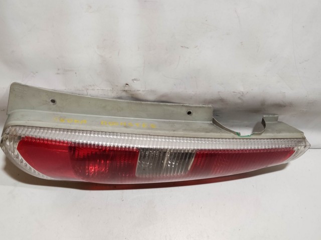 208167 Skoda Roomster 2006-2015 jobb hátsó lámpa, izzó foglalat nélkül, a képen látható sérüléssel