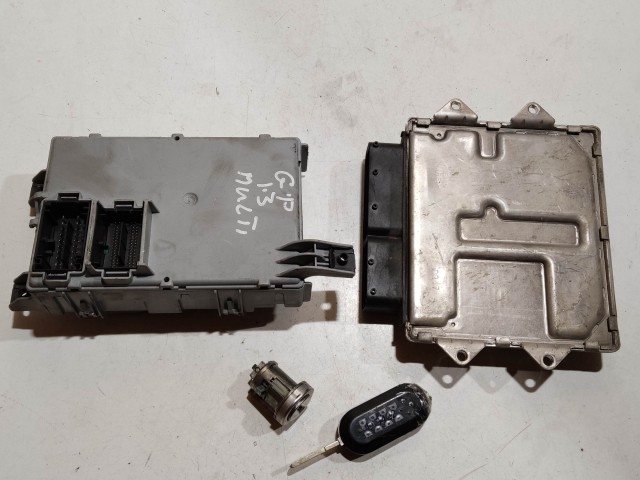 Fiat My Punto 2013-2018 1,3 16v Diesel Euro5 motorvezérlő szett 51904066 , 51869094