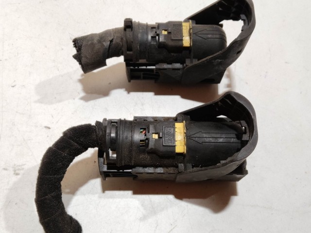 208234 Fiat Grande Punto 1,3 16v Diesel 75Le Euro 4 motorvezérlő elektromos csatlakozó 51843363