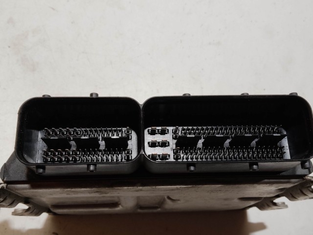 208242 Fiat Grande Punto 1,3 16v Diesel 75Le Euro 5 motorvezérlő 51892322 , 51869040