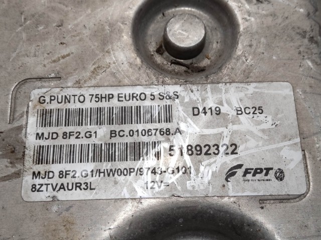 208242 Fiat Grande Punto 1,3 16v Diesel 75Le Euro 5 motorvezérlő 51892322 , 51869040