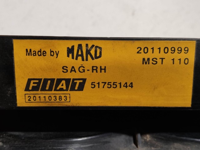 208252 Fiat Doblo 2005-2009 jobb hátsó lámpa, izzófoglalat nélkül!! 51755144