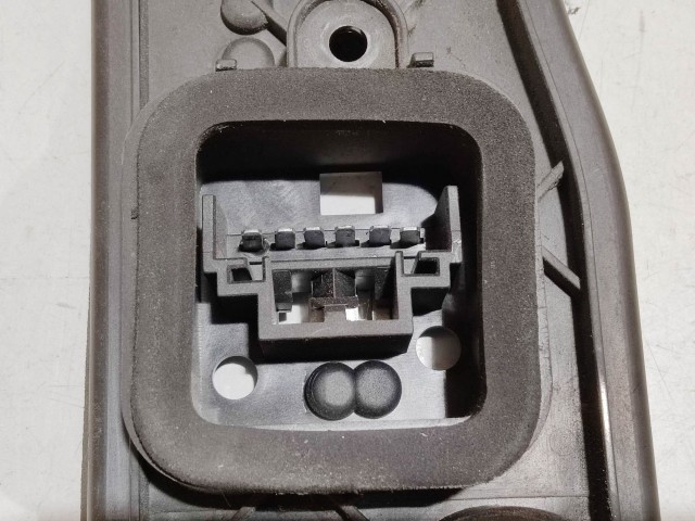 208256 Fiat Doblo 2005-2009 bal hátsó Izzó foglalat 51755145