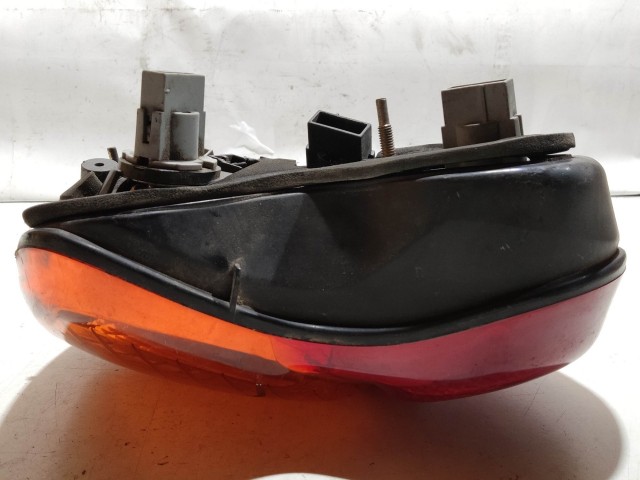 208258 Fiat Multipla 1998-2003 bal hátsó lámpa, a képen látható sérüléssel