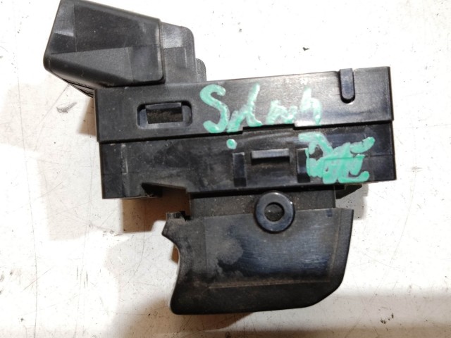 Suzuki SPLASH 2008-2014 ablakemelő kapcsoló  használt  bal első