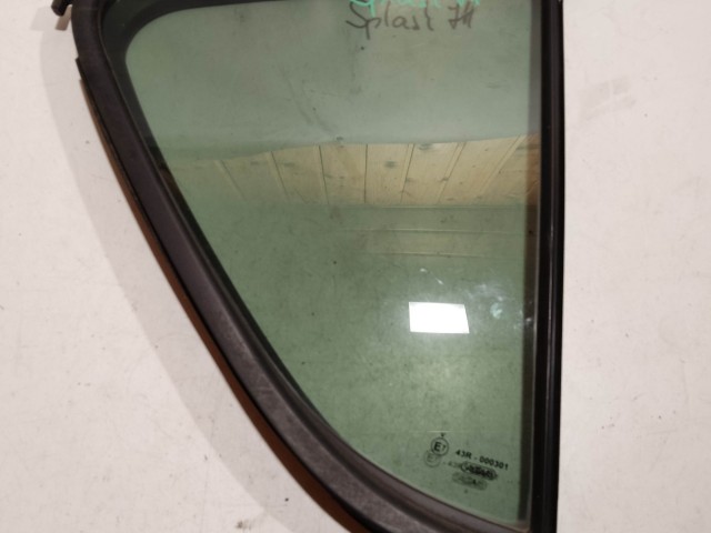 Suzuki SPLASH 2008-2014 jobb hátsó fix üveg
