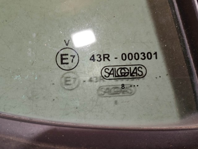 Suzuki SPLASH 2008-2014 jobb hátsó fix üveg