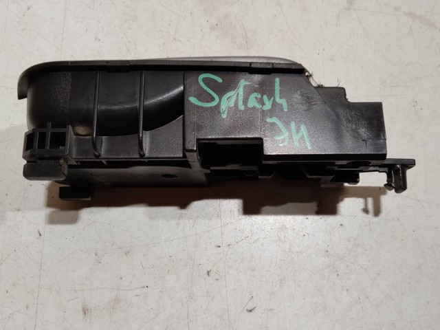 Suzuki SPLASH 2008-2014 Kilincs használt  jobb hátsó belső