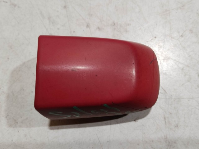 Suzuki SPLASH 2008-2014 Zárbetét kupak használt  jobb első