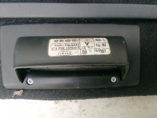 210882 Renault Laguna II. 2001-2007 kalaptartó 8200459808