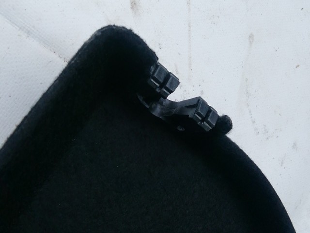 210959 Renault Clio IV 2012-2019 kalaptartó 794209633R