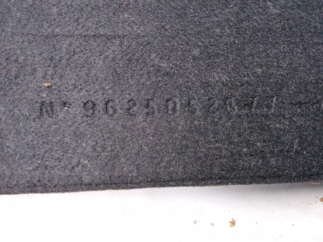 210953 Peugeot 206+ 1998-2012 kalaptartó 9646250277