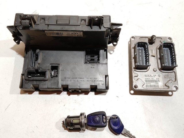 Fiat Panda II. 2003-2012 1,2 8v Benzin 4x4 motorvezérlő szett 51758235 ,  51759683
