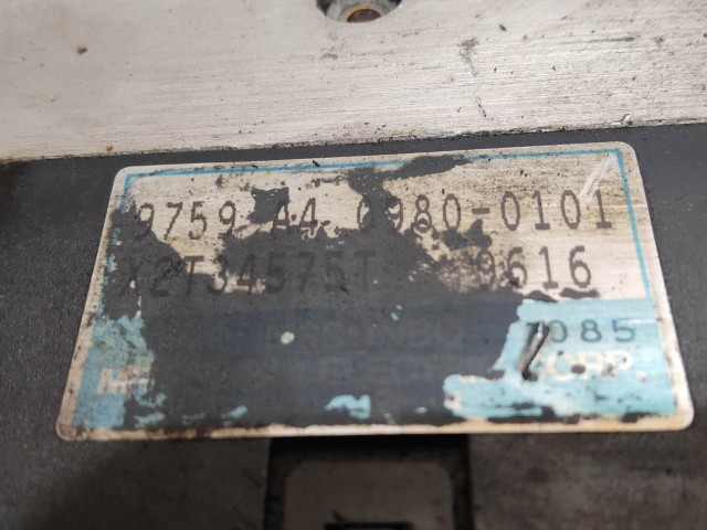 208336 Honda HR-V 1999-2006 Abs A4.044.-0103.6 , AC.0511-9238.1, a képen látható sérüléssel