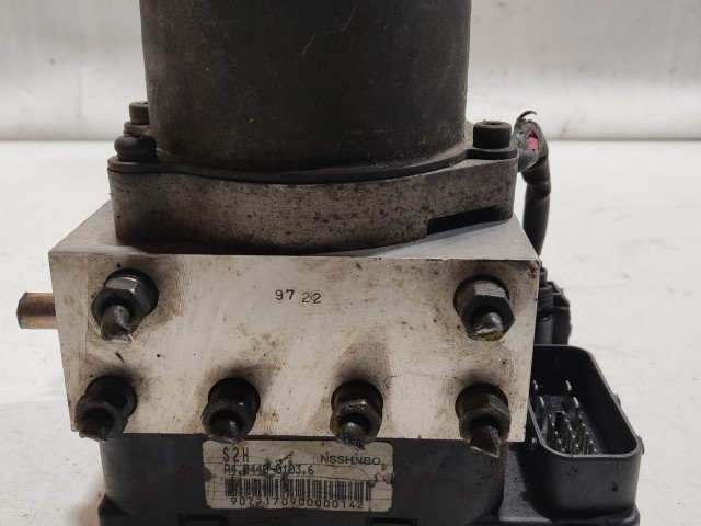 208336 Honda HR-V 1999-2006 Abs A4.044.-0103.6 , AC.0511-9238.1, a képen látható sérüléssel