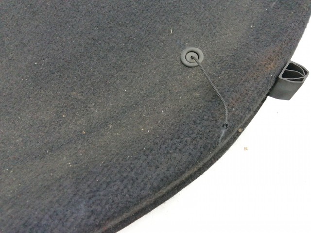 210925 Ford Puma 1997-2002 kalaptartó, egy emelő madzag szakadt